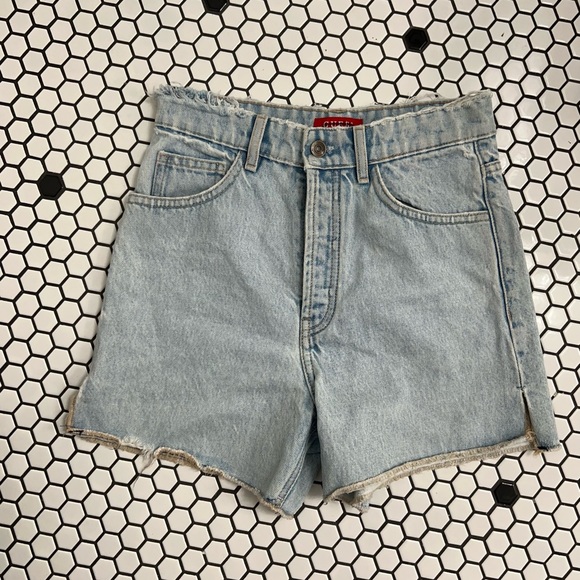 NWT guess jeans hi rise jean shorts size 4 - Picture 1 of 4